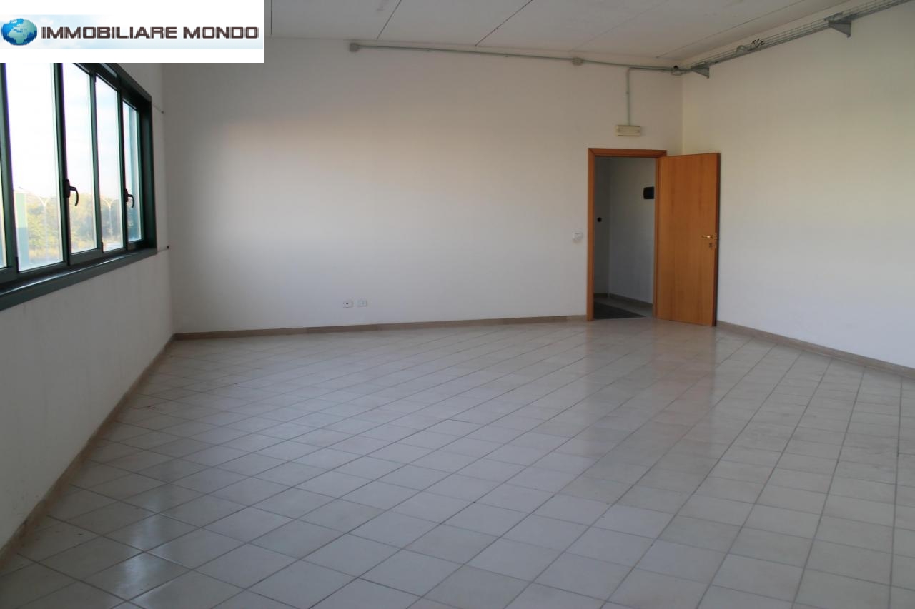 Capannone in vendita a Termoli