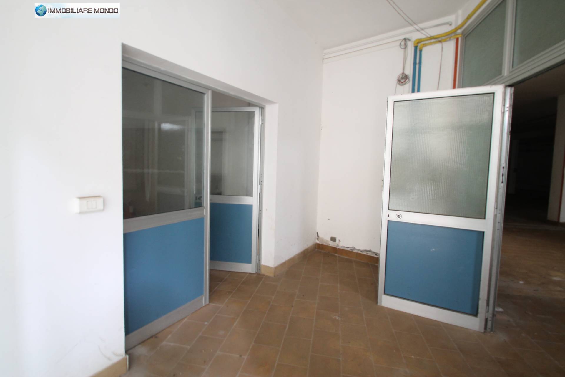 Magazzino in vendita a Termoli, Piazza del Papa