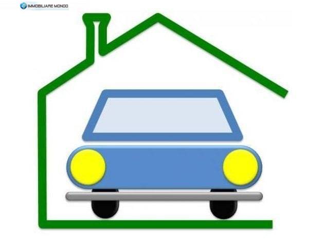 Box o garage in vendita a Termoli, Centro