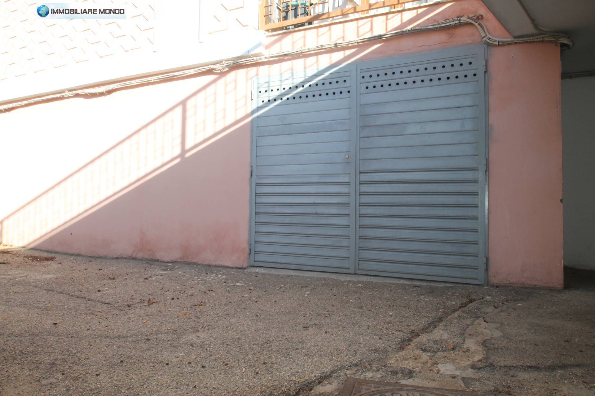 Magazzino in vendita a Termoli, Piazza del Papa