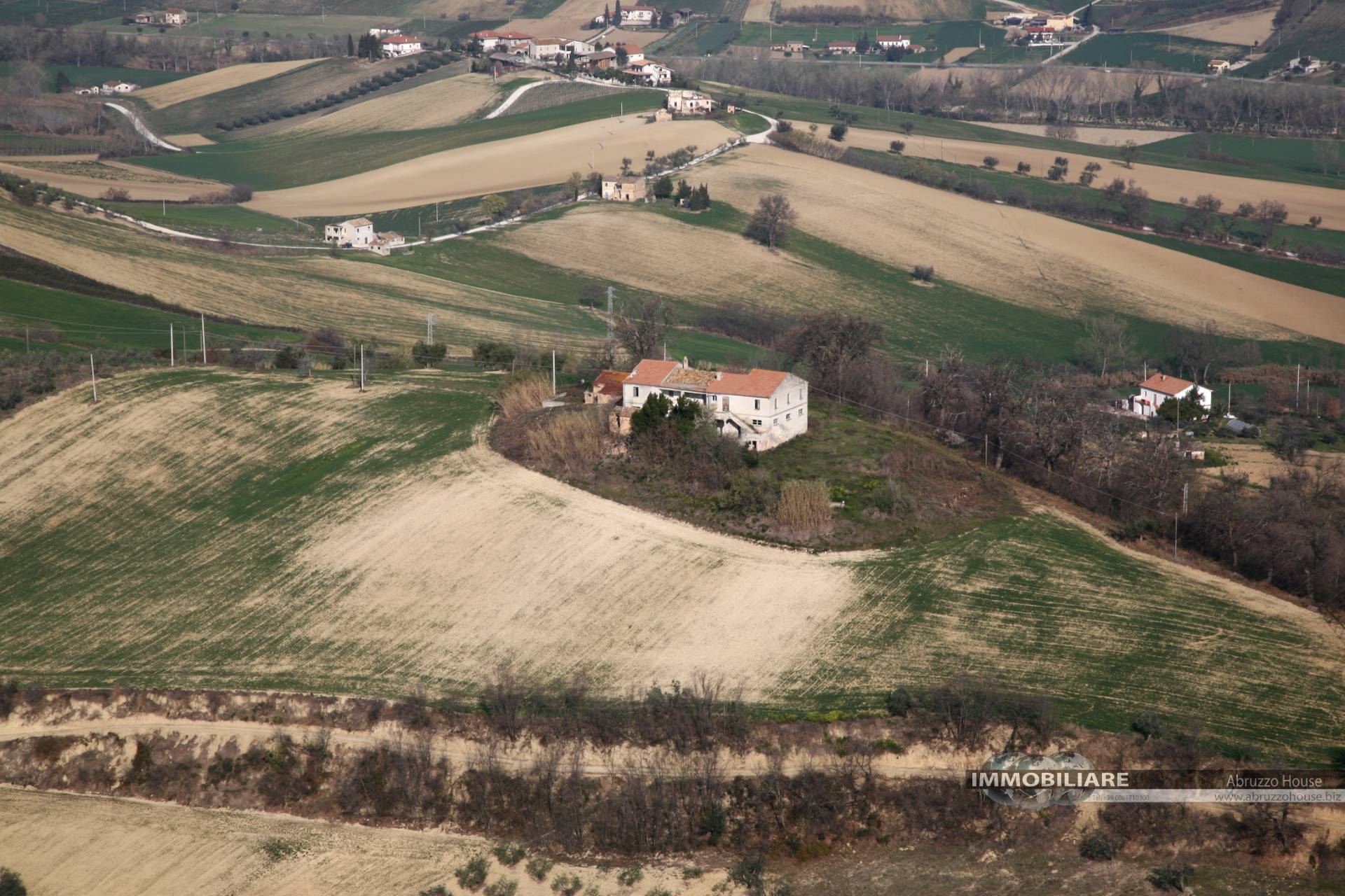 Terreno edificabile in vendita a Sant'Omero, Poggio Morello