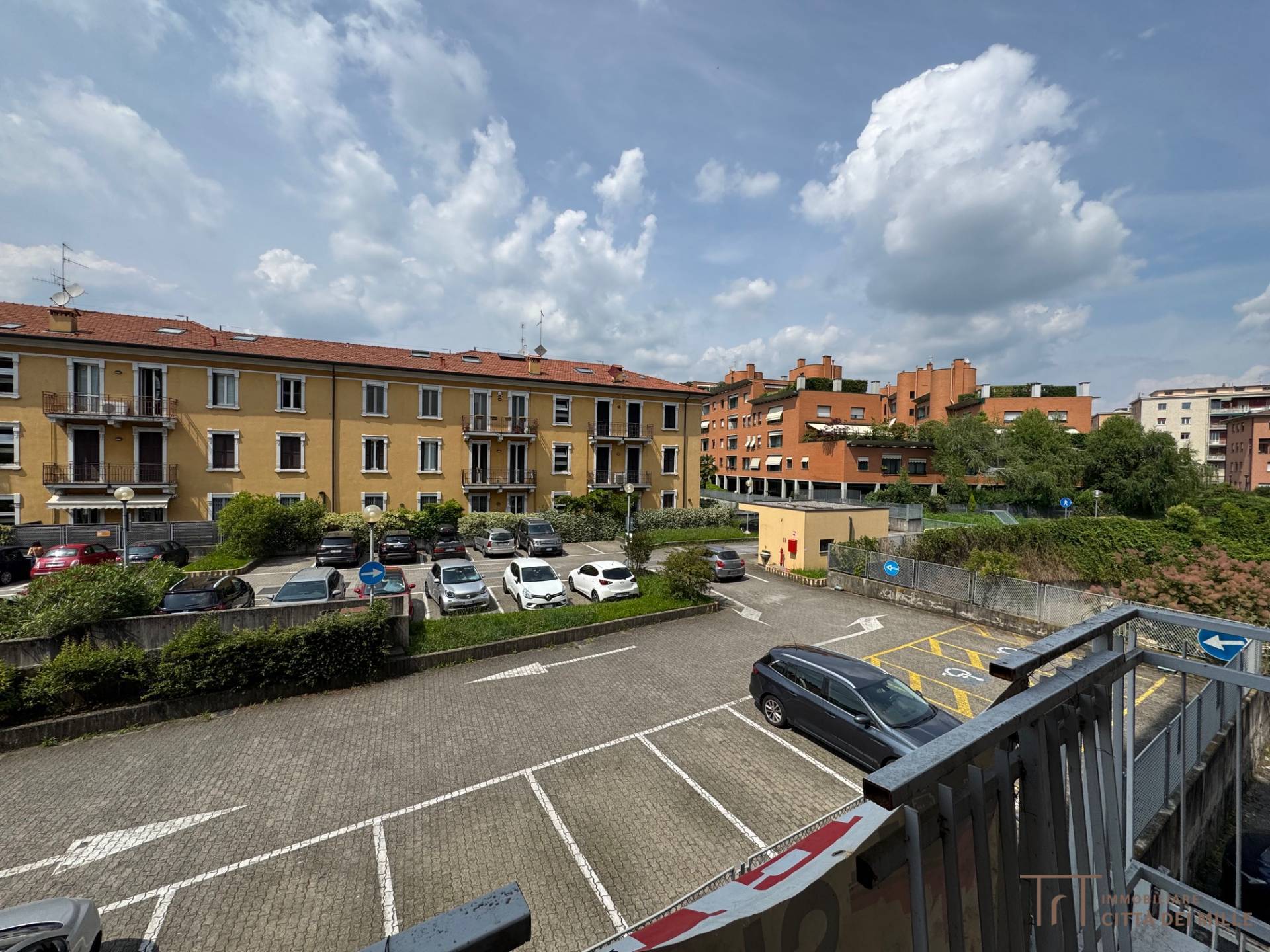 Quadrilocale in vendita a Bergamo, Borgo S. Caterina
