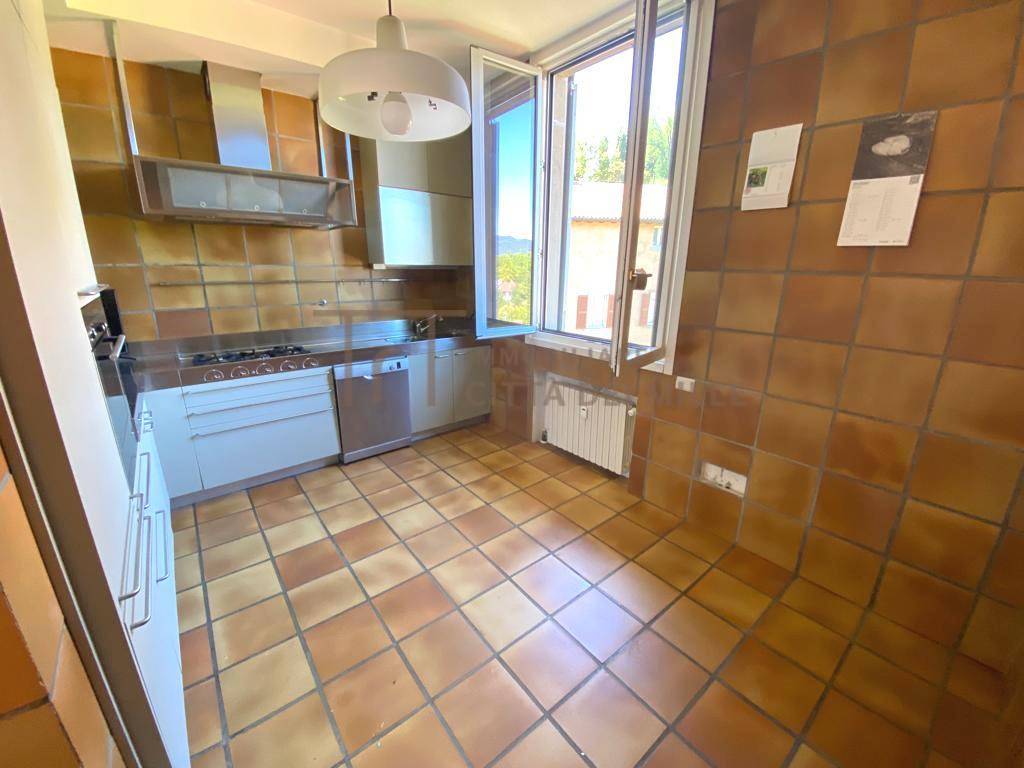 Quadrilocale in vendita a Bergamo, Citt Alta