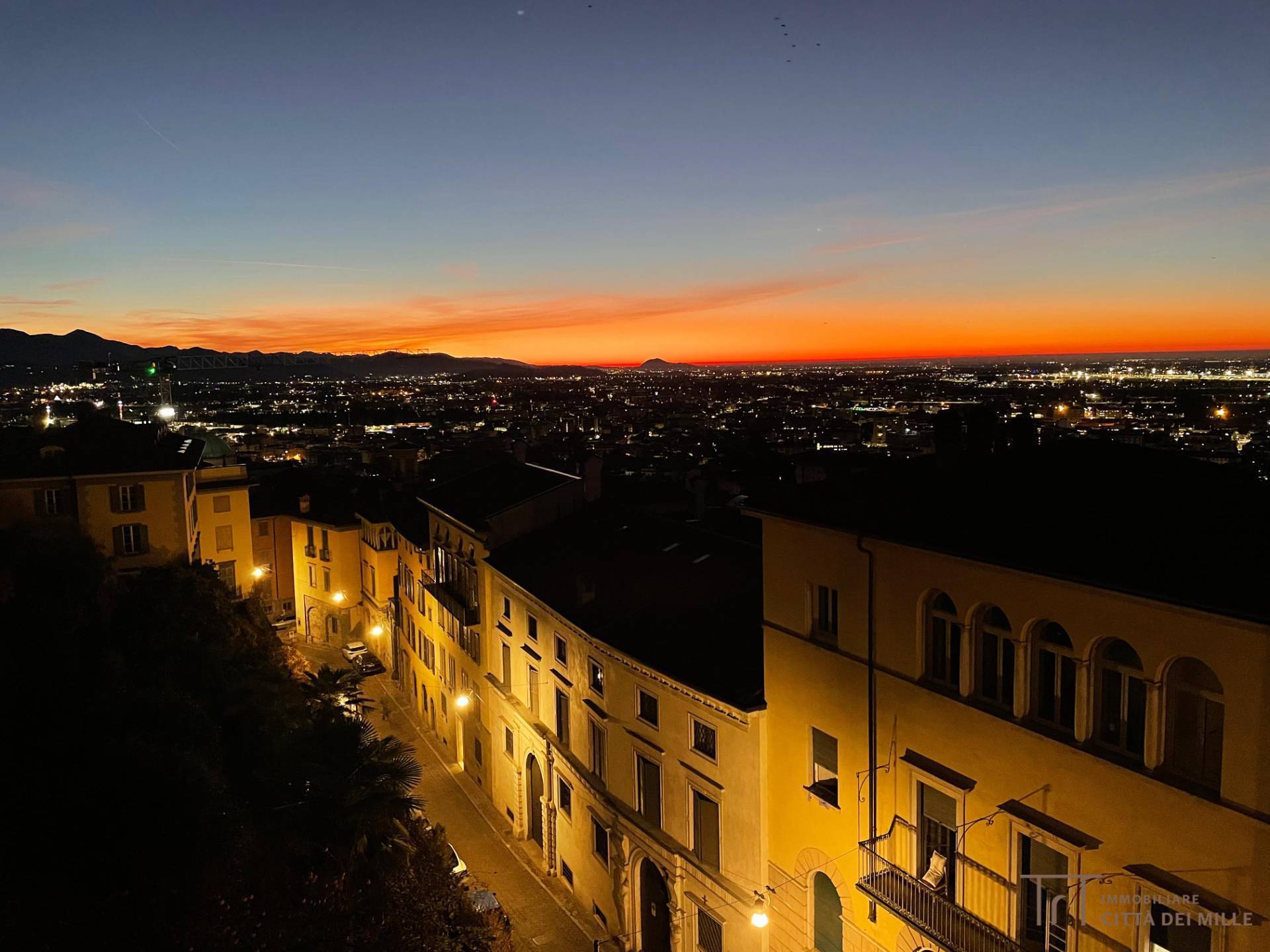 Bilocale in vendita a Bergamo, Citt Alta