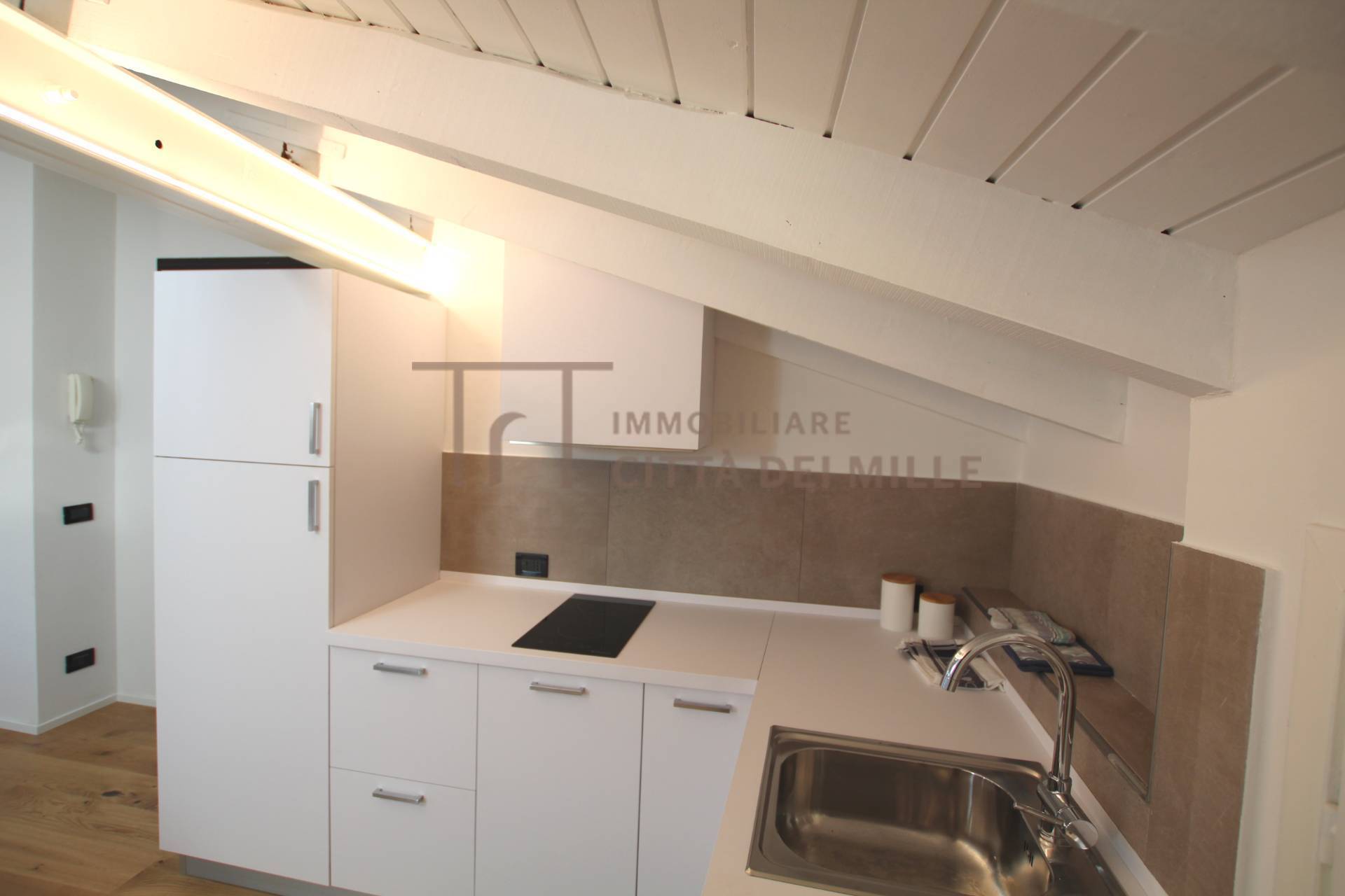 Mansarda in affitto a Bergamo, Pignolo bassa