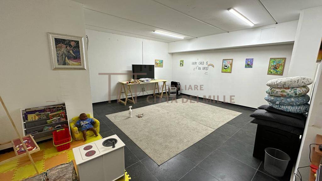 Negozio in vendita a Gorle, Baio