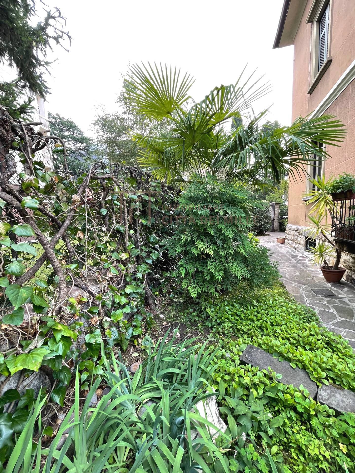 Villa in vendita a Bergamo, Piscine Conca D'oro