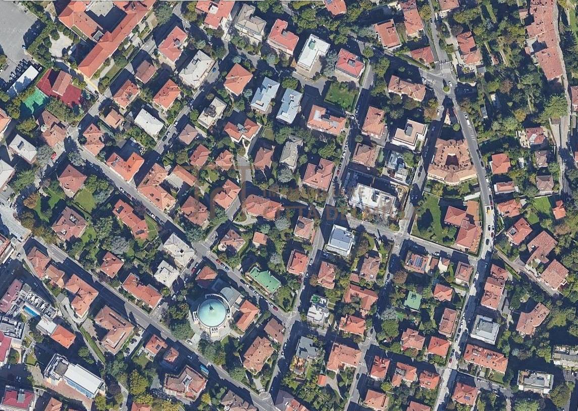 Villa in vendita a Bergamo, Piscine Conca D'oro