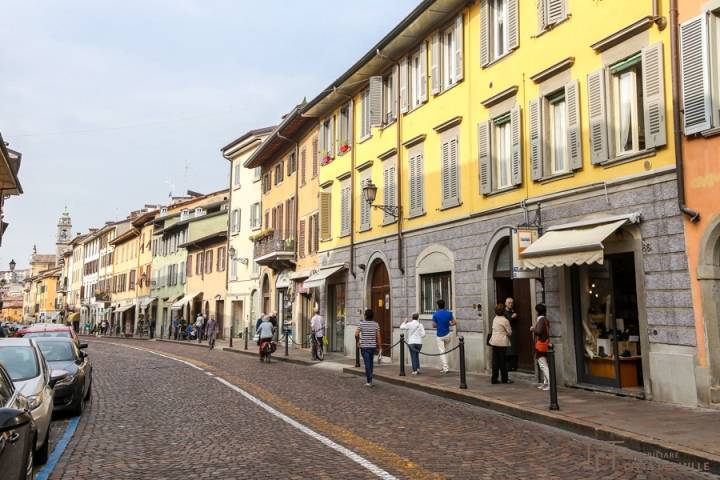 Quadrilocale in vendita a Bergamo, Borgo S. Caterina
