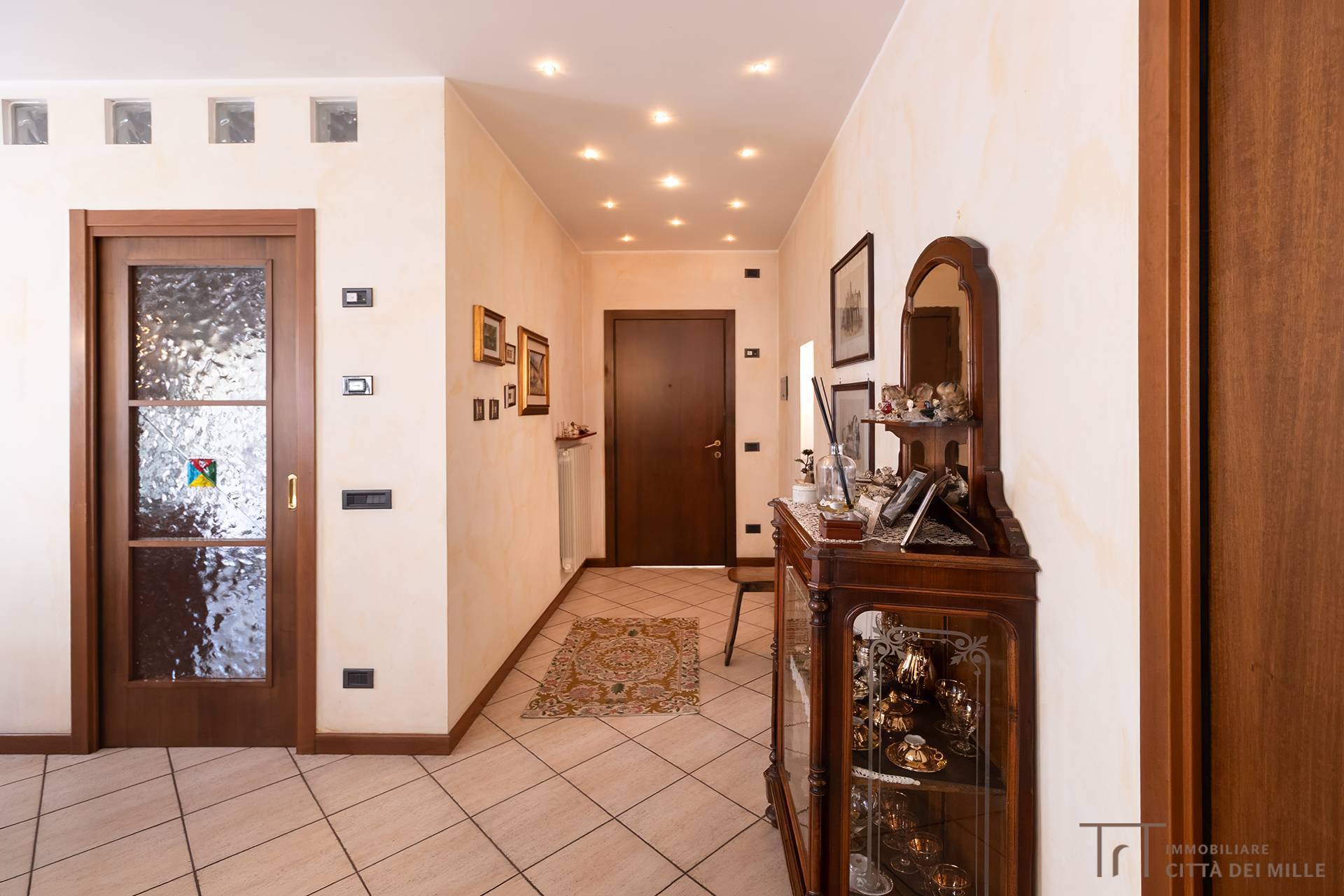 Villa bifamiliare in vendita a Stezzano