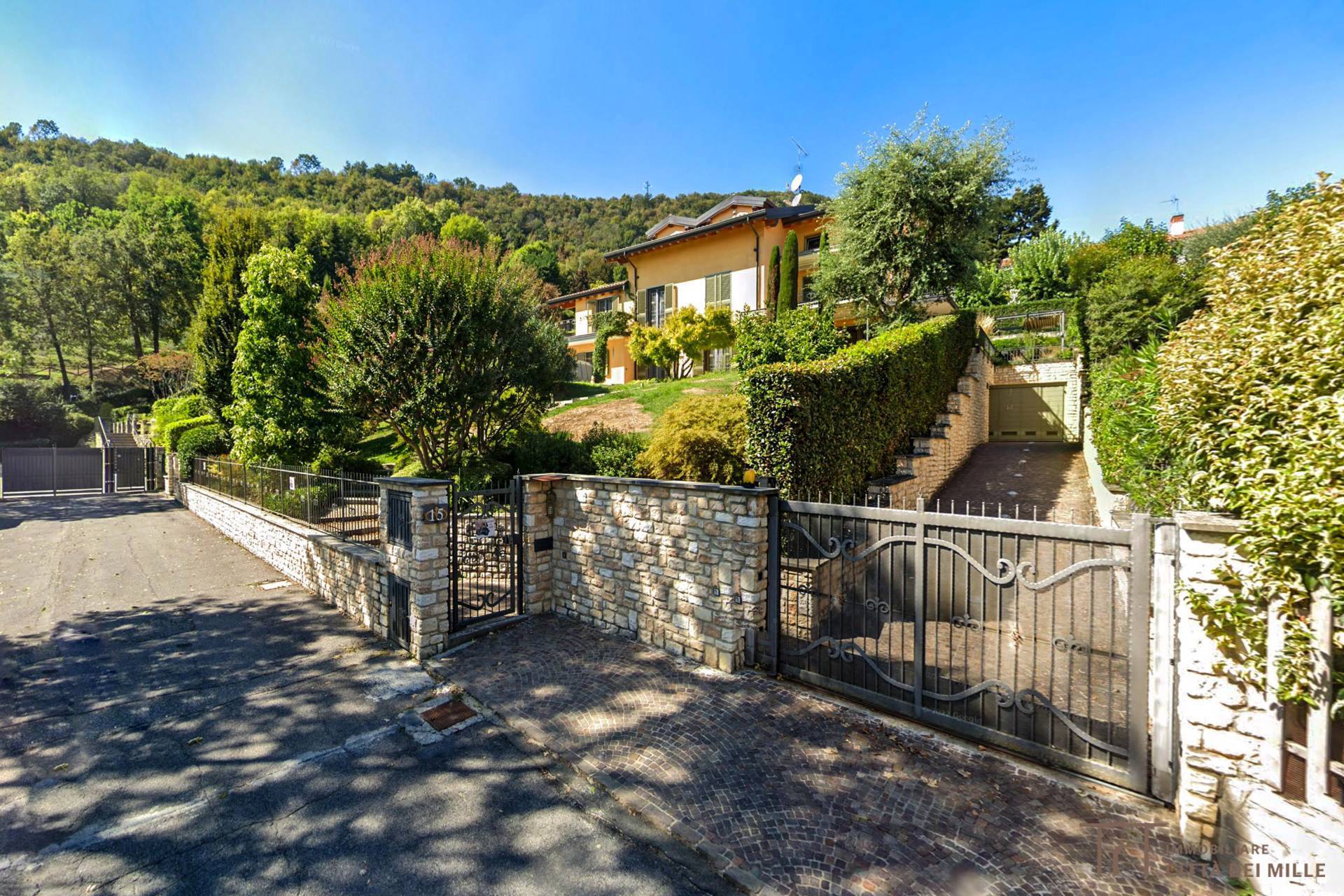 Villa in vendita a Torre Boldone