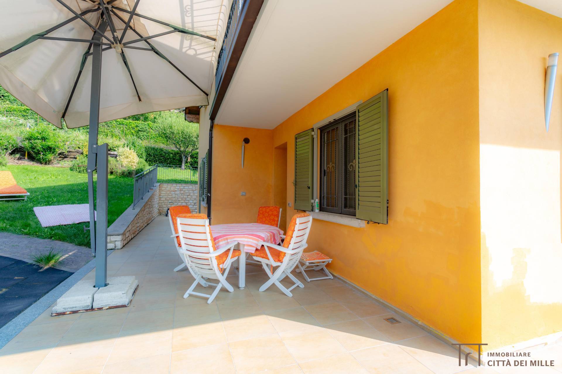 Villa in vendita a Bergamo, Redona