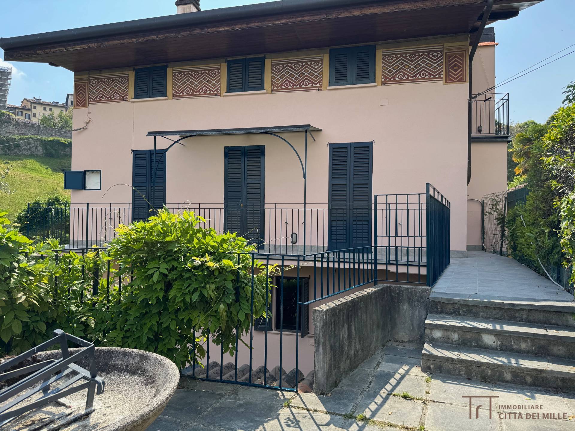 Quadrilocale in vendita a Bergamo, Citt Alta