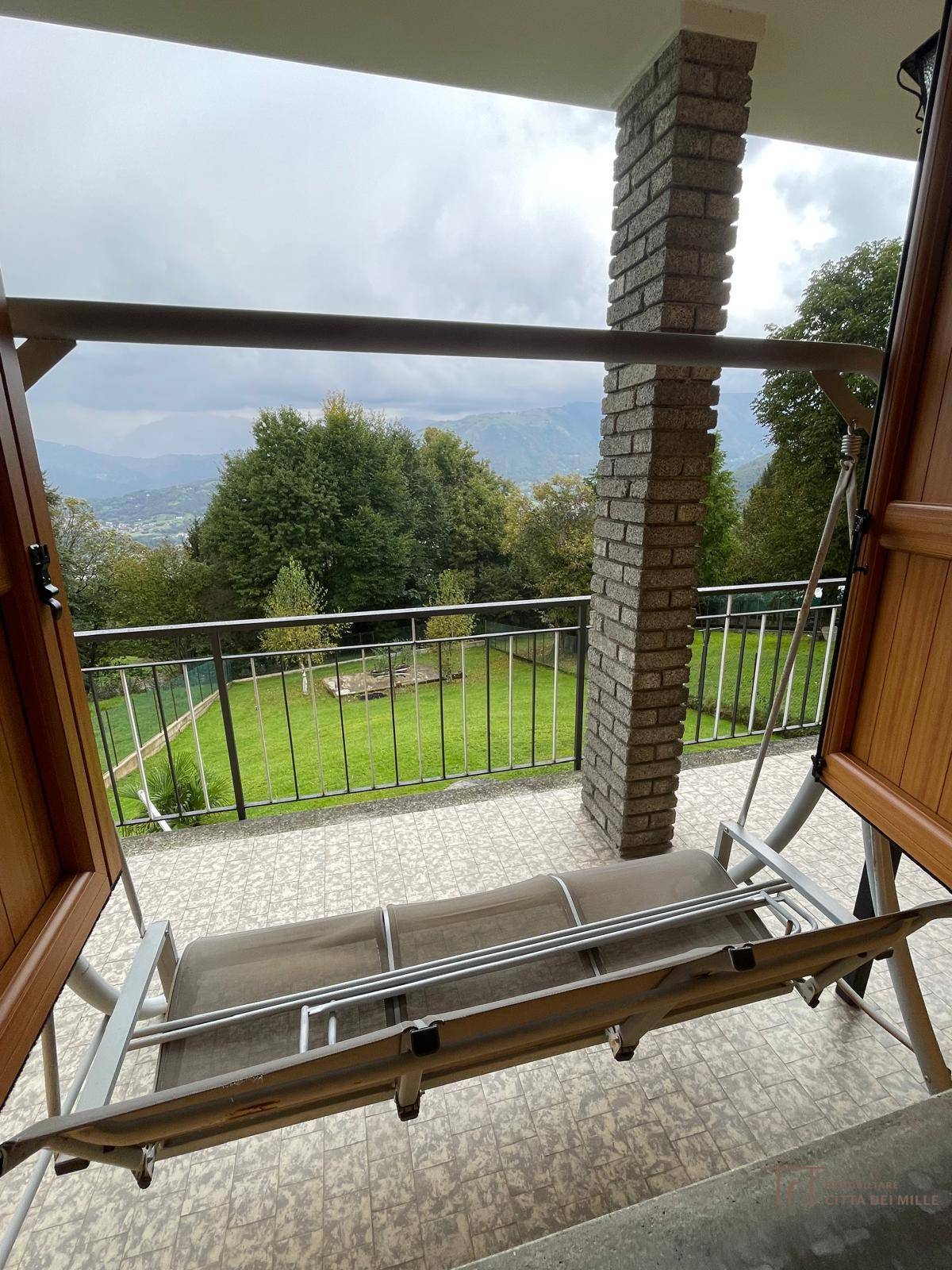 Casa singola in vendita a Leffe