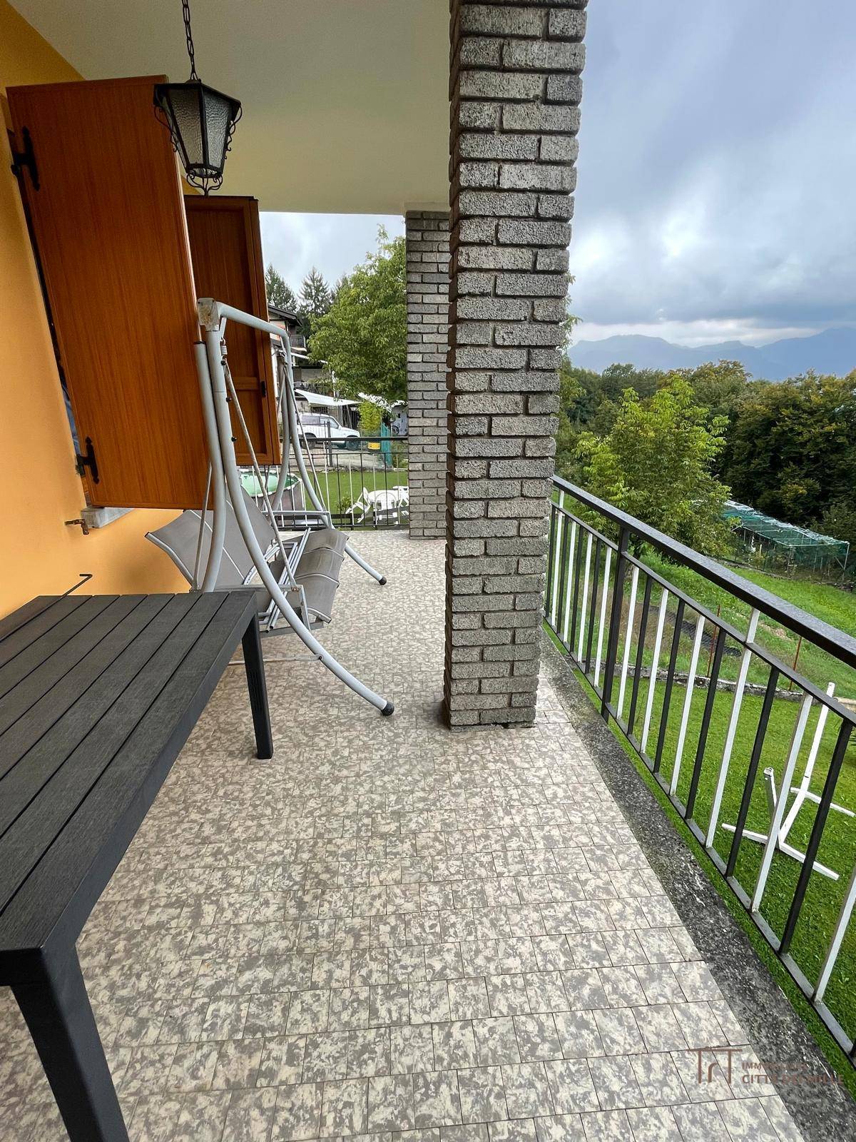 Casa singola in vendita a Leffe