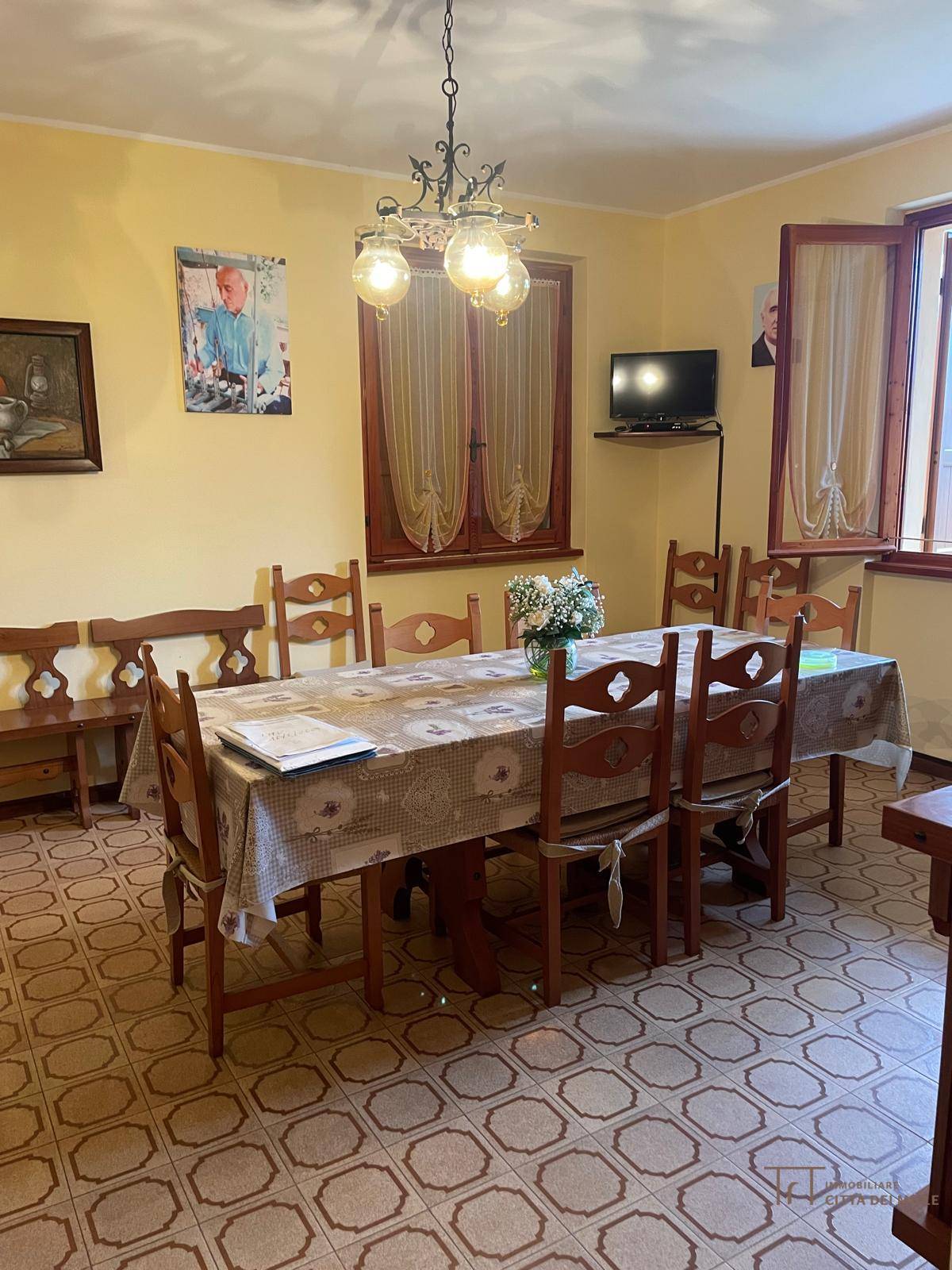 Casa singola in vendita a Leffe