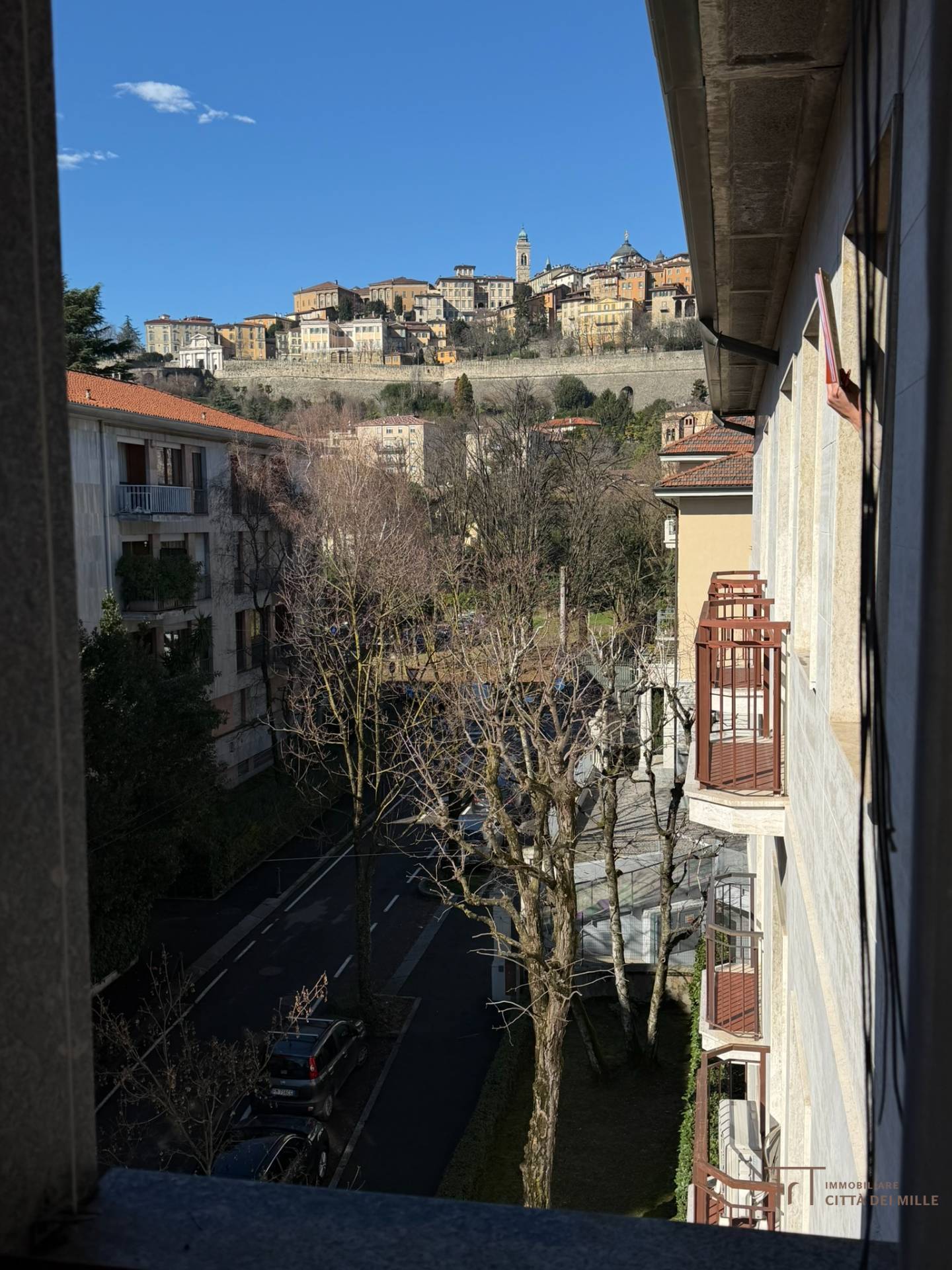 Quadrilocale in vendita a Bergamo, Poste