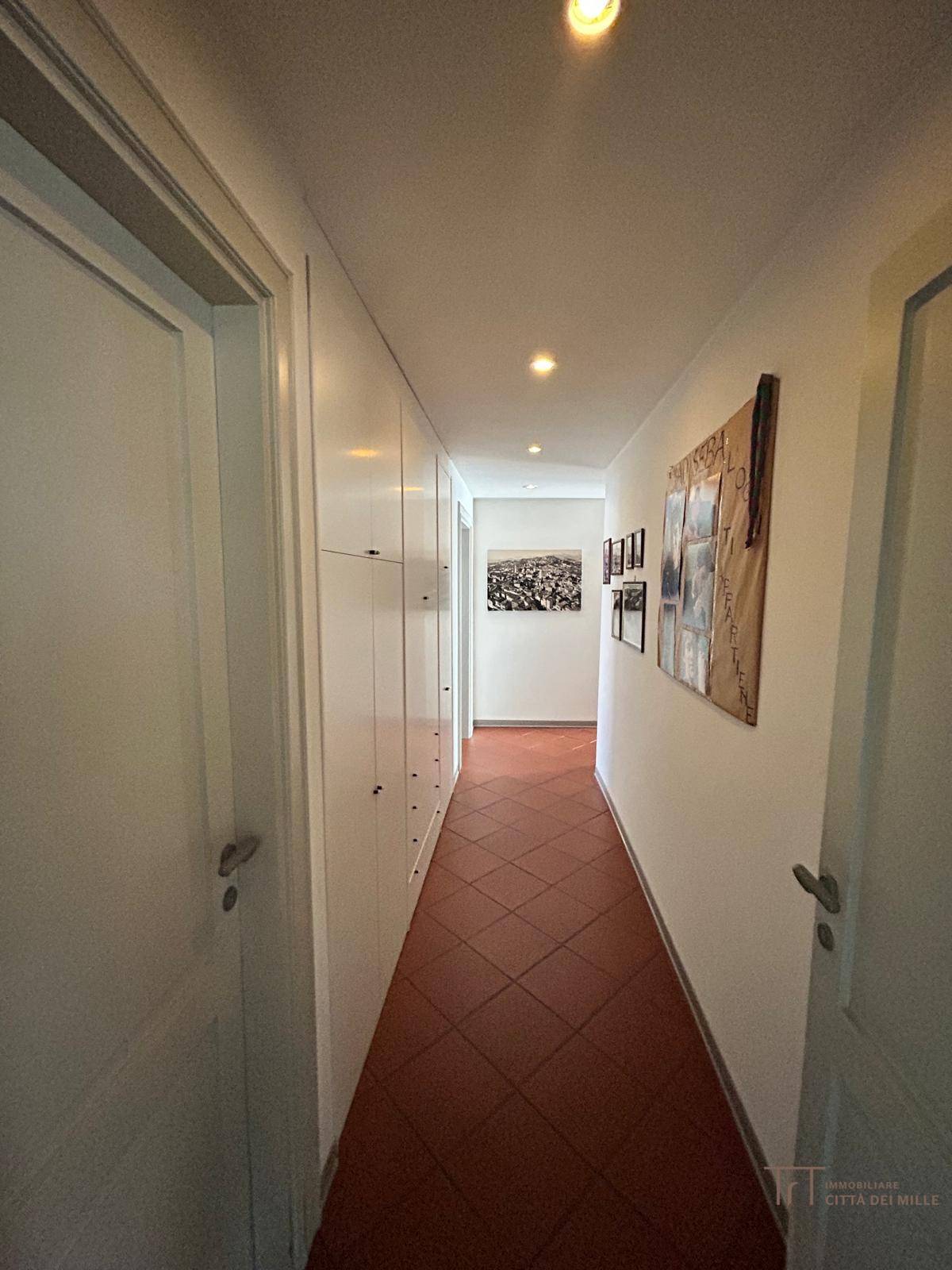 Quadrilocale in vendita a Bergamo, Campagnola