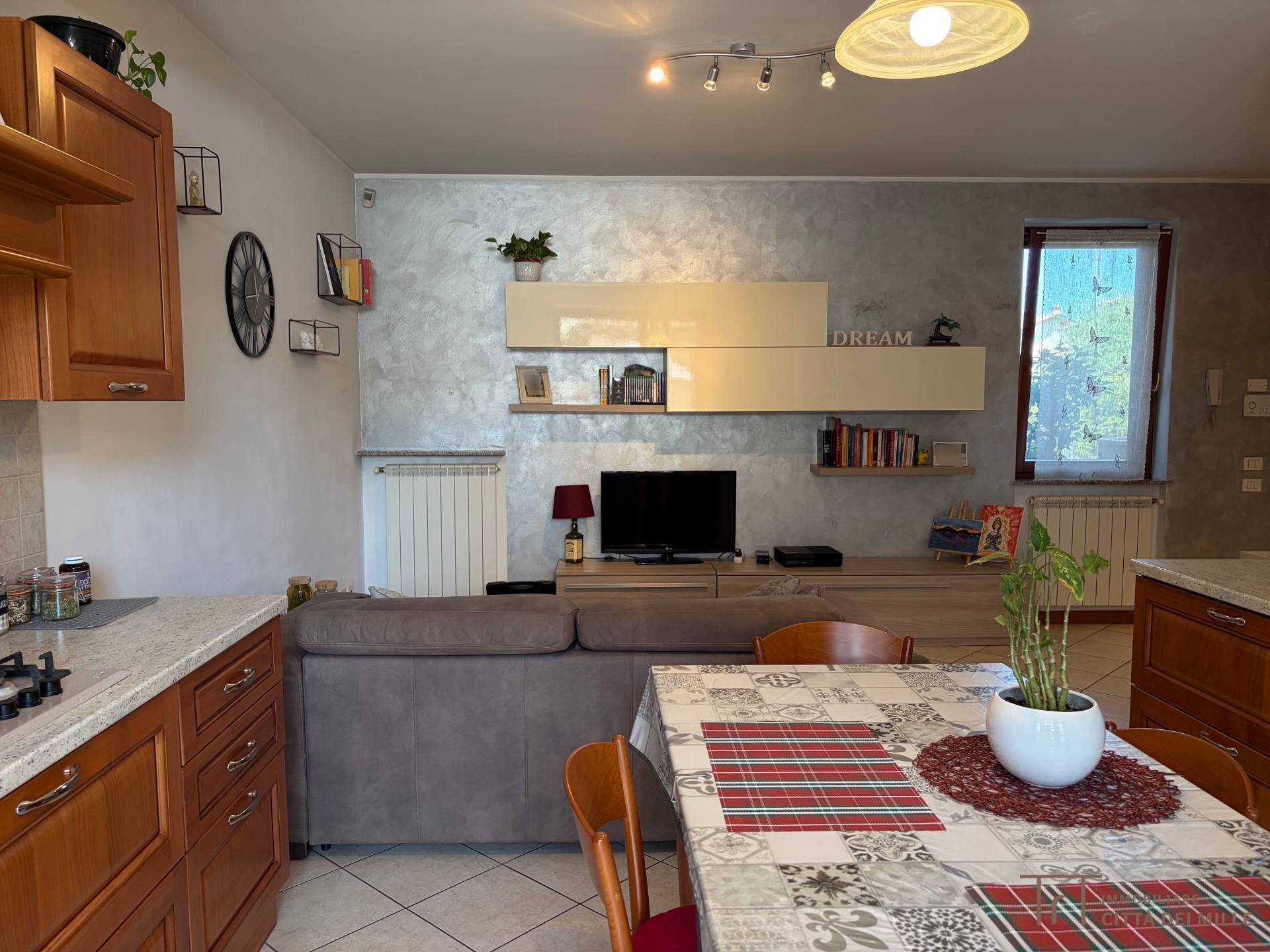 Trilocale in vendita a Osio Sopra