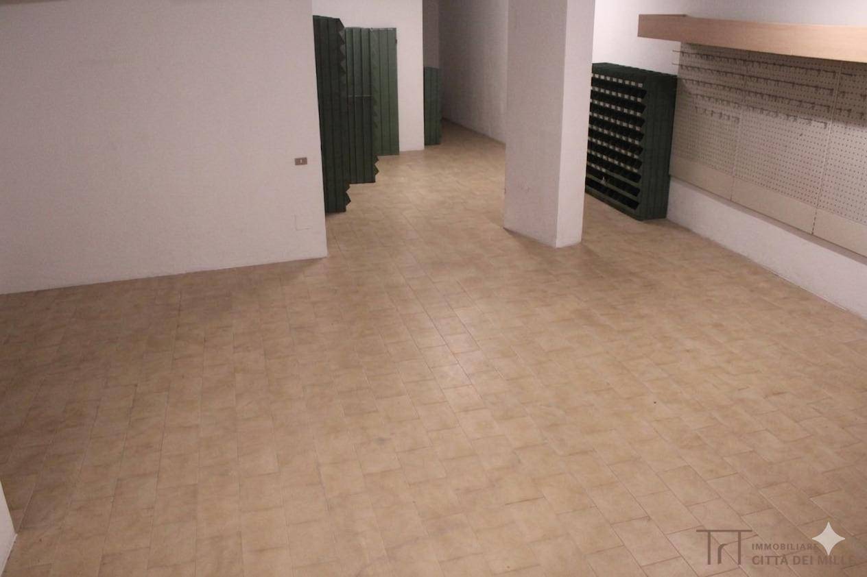 Negozio in vendita a Ponteranica