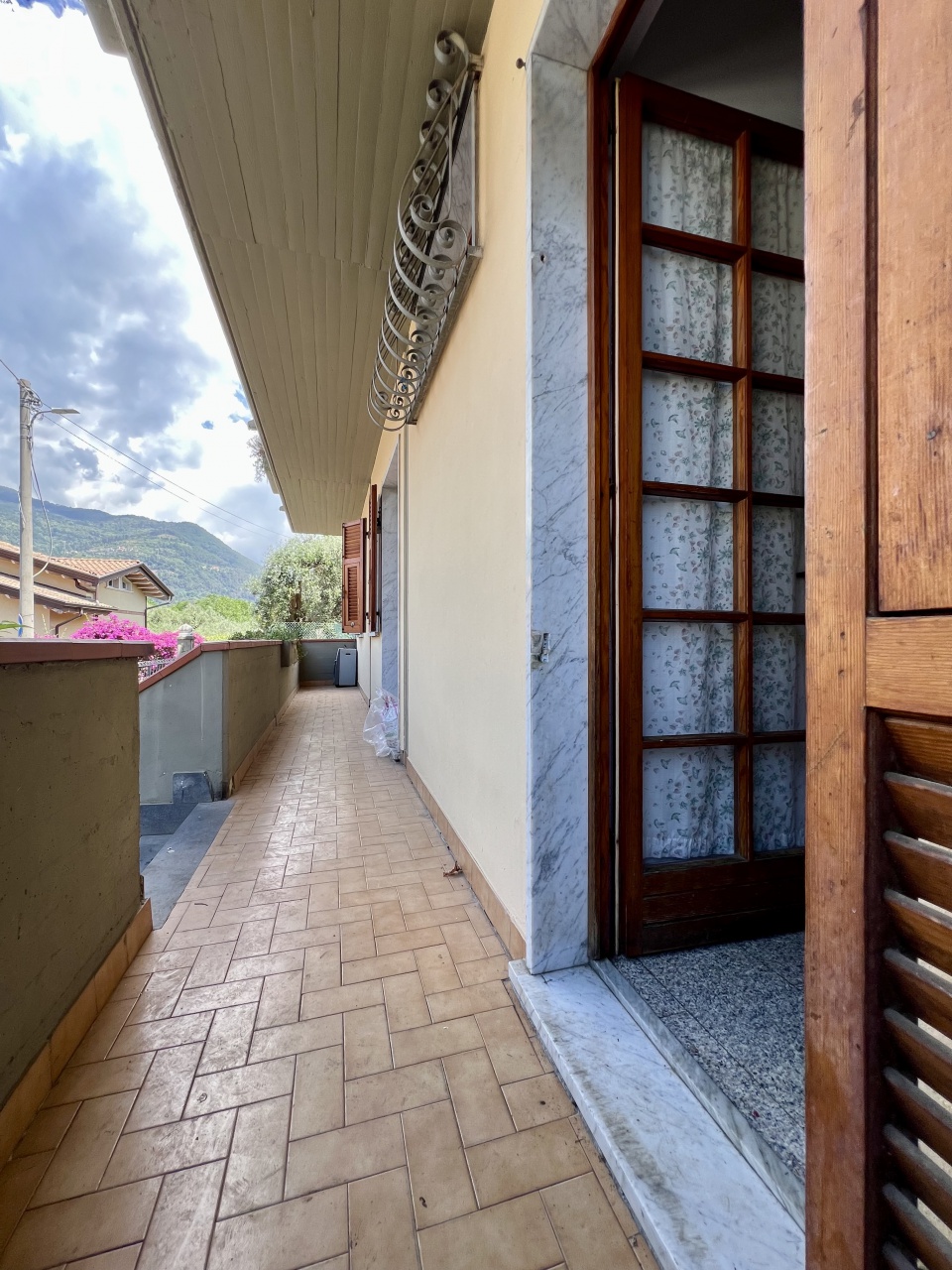 Villa con giardino a Massa