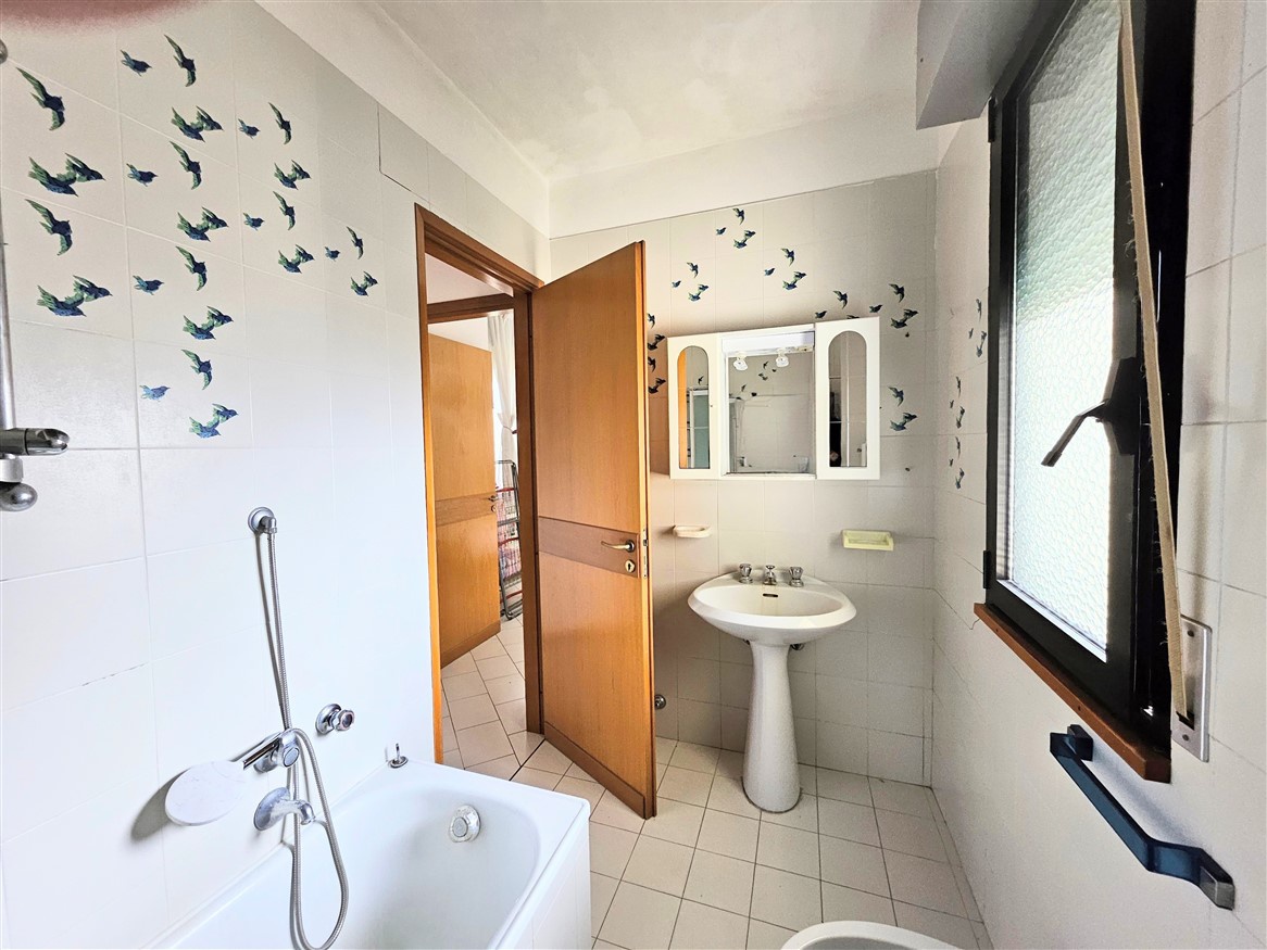 Trilocale in vendita a Massa