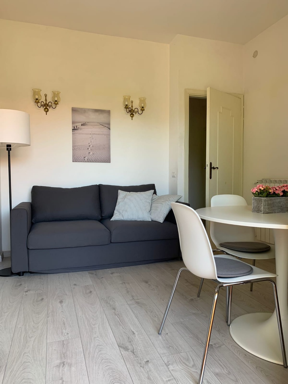 Trilocale con terrazzo a Massa