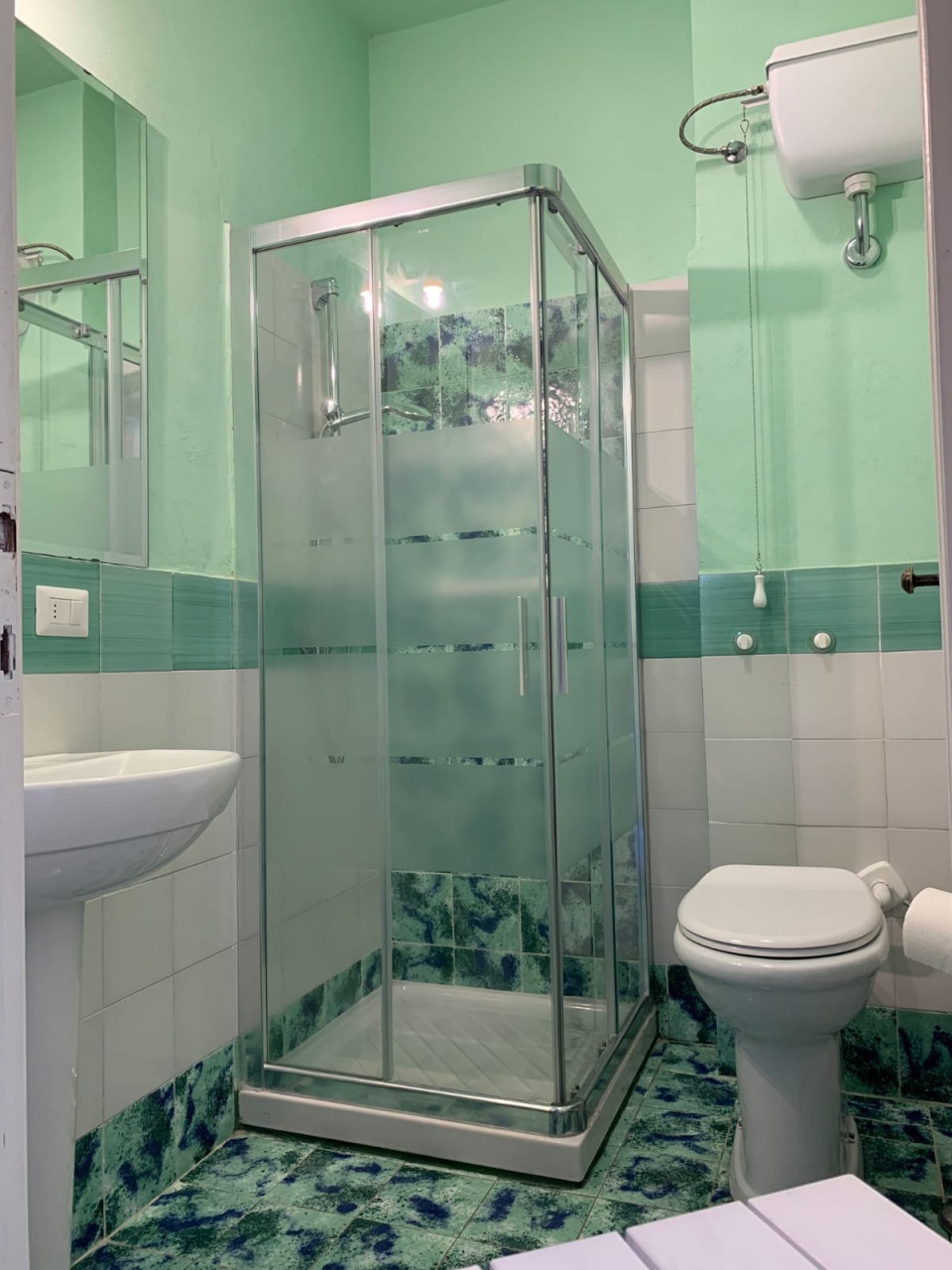 Trilocale con terrazzo a Massa