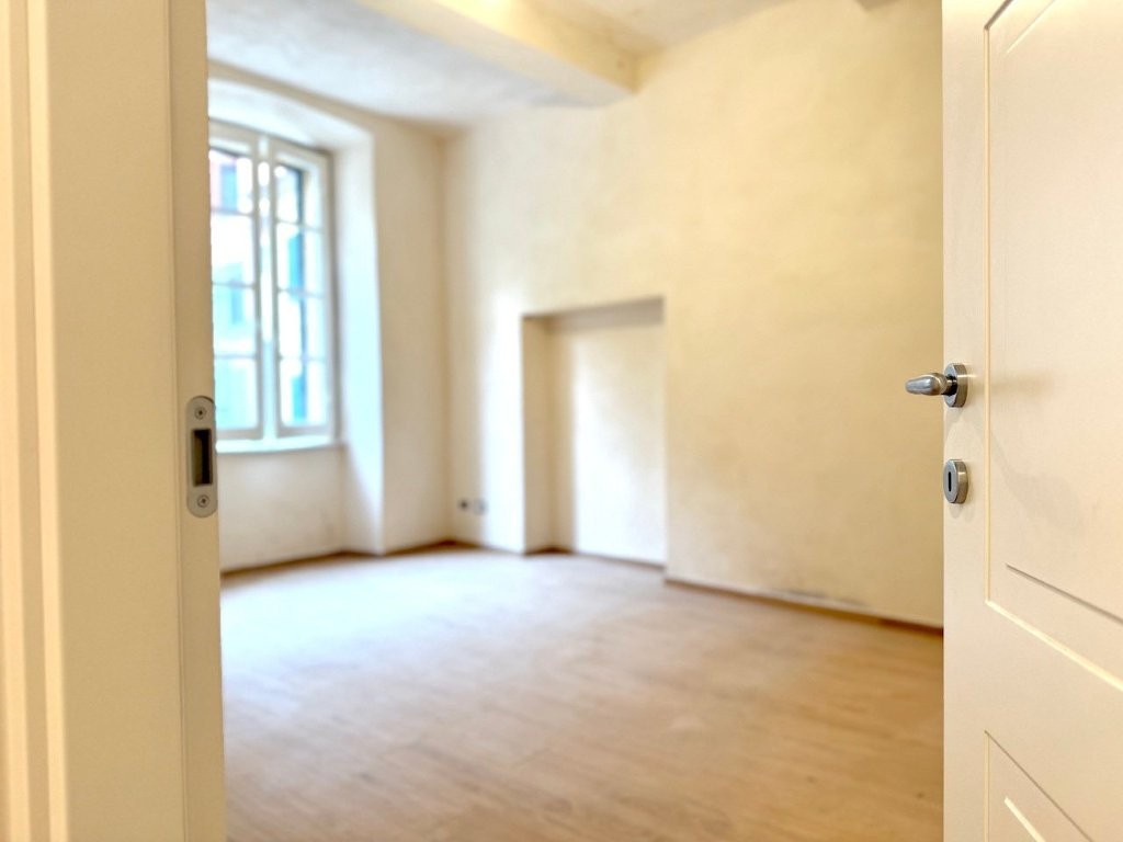 Trilocale ristrutturato a Massa