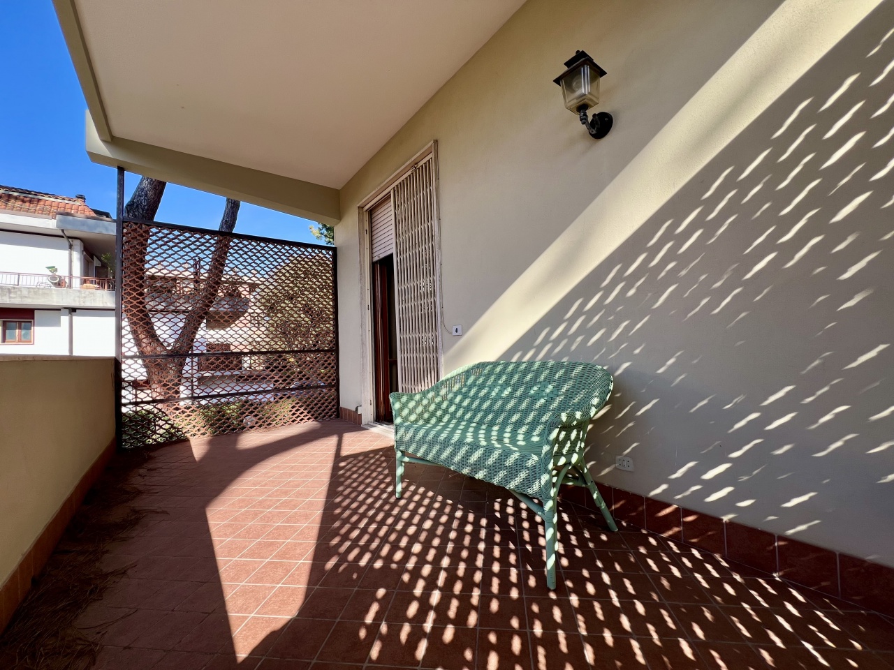 Quadrilocale con terrazzo a Massa