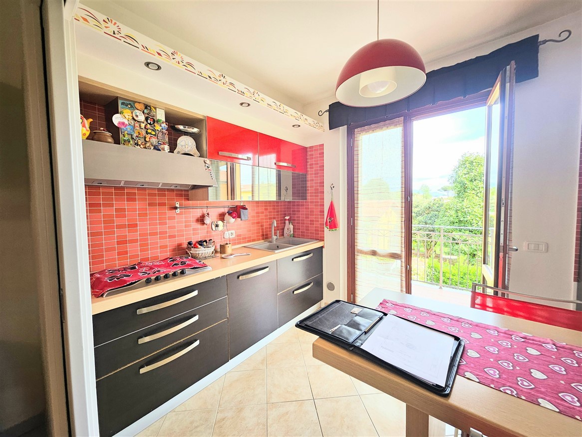 Appartamento con giardino a Massa