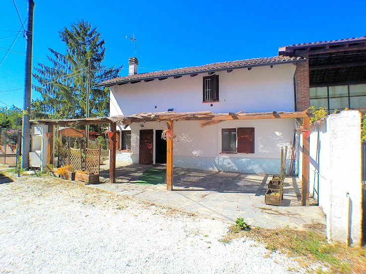 Casa indipendente con giardino a Fubine