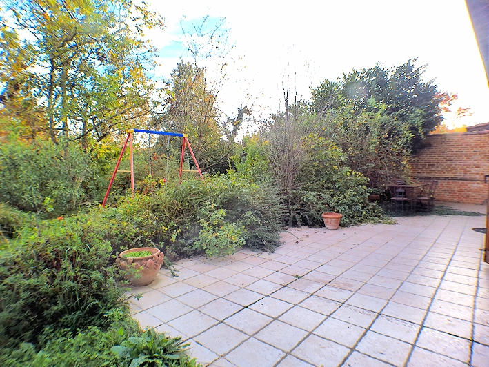 Casa indipendente con giardino a Conzano