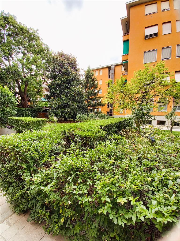 Trilocale in vendita in via veglia 7, Milano