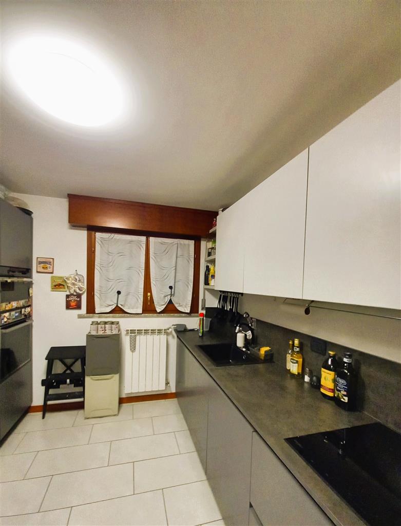 Appartamento con giardino in via carlo porta 20, Cambiago