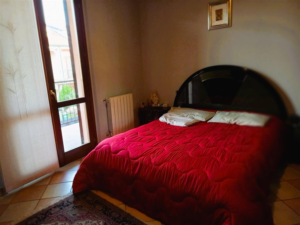 Villetta a schiera con giardino in via dante 4/3, Caponago