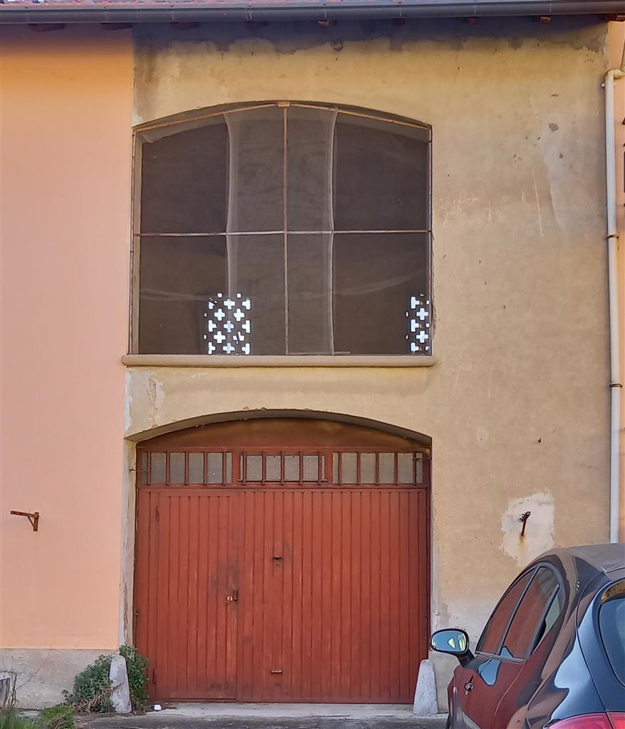 Appartamento da ristrutturare in via roma 16, Verderio Inferiore