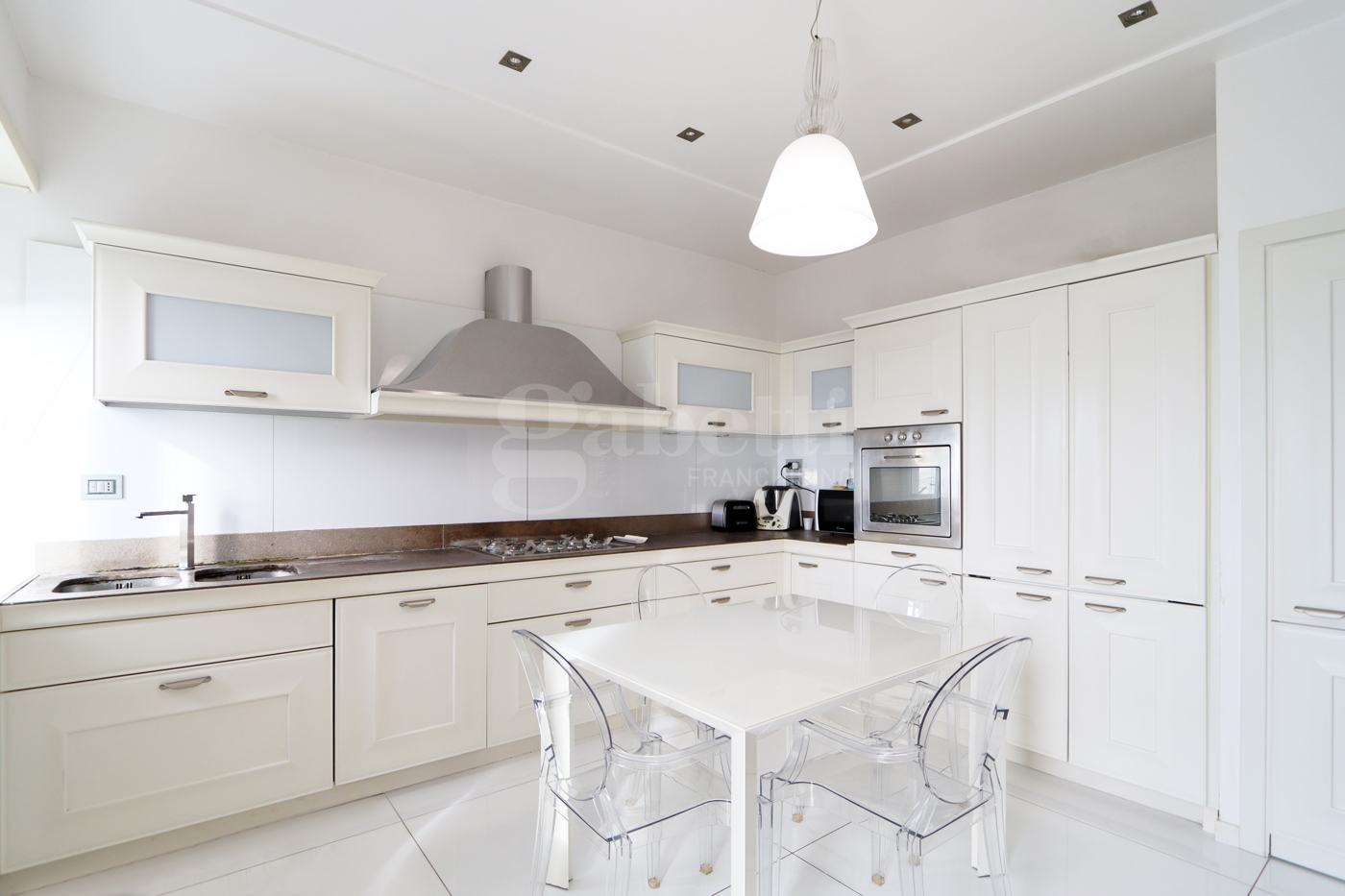 Appartamento ristrutturato a Pozzuoli