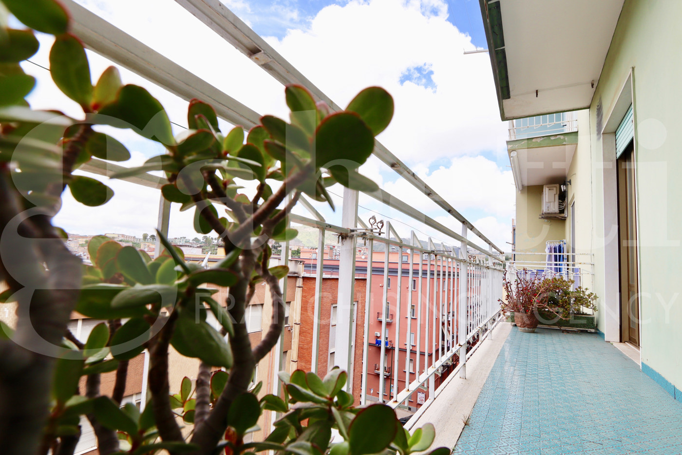 Bilocale arredato in affitto a Napoli