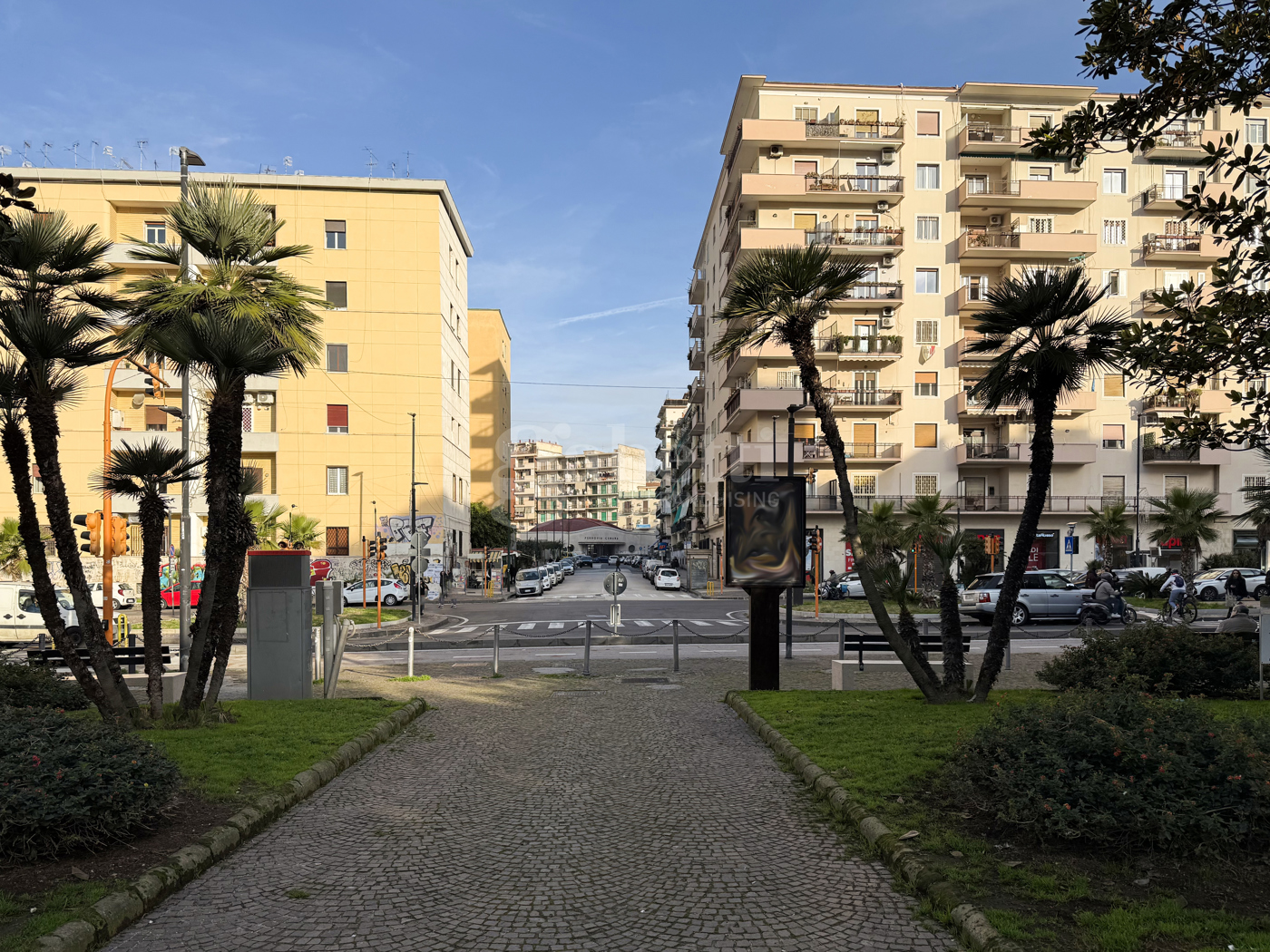 Negozio in affitto a Napoli