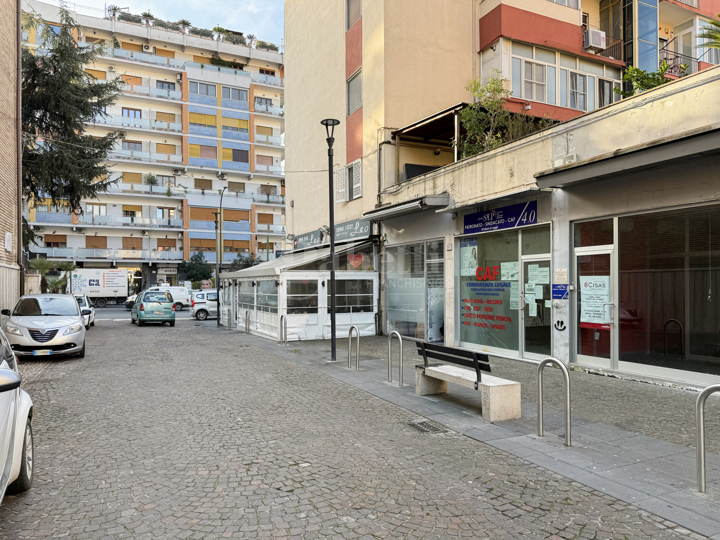 Negozio in affitto a Napoli