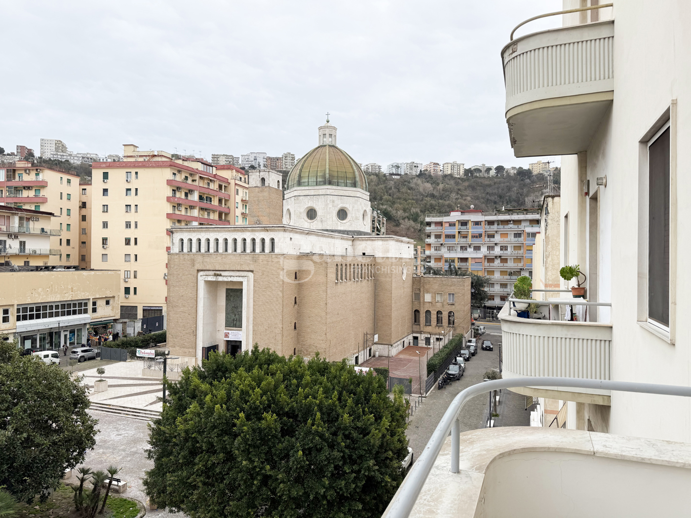 Monolocale arredato in affitto a Napoli