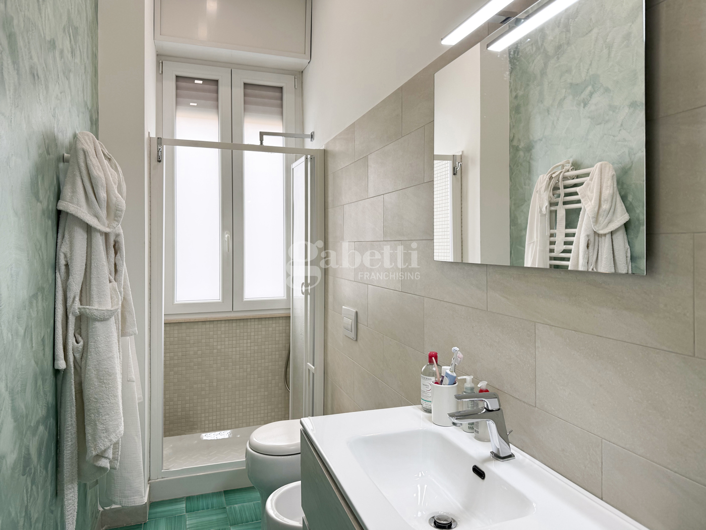 Monolocale arredato in affitto a Napoli