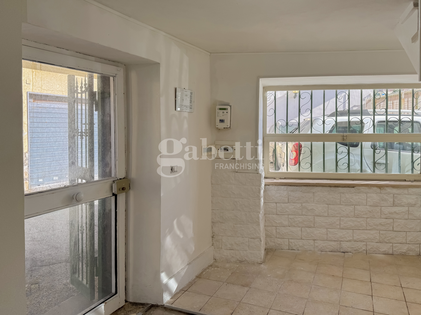 Ufficio da ristrutturare a Napoli