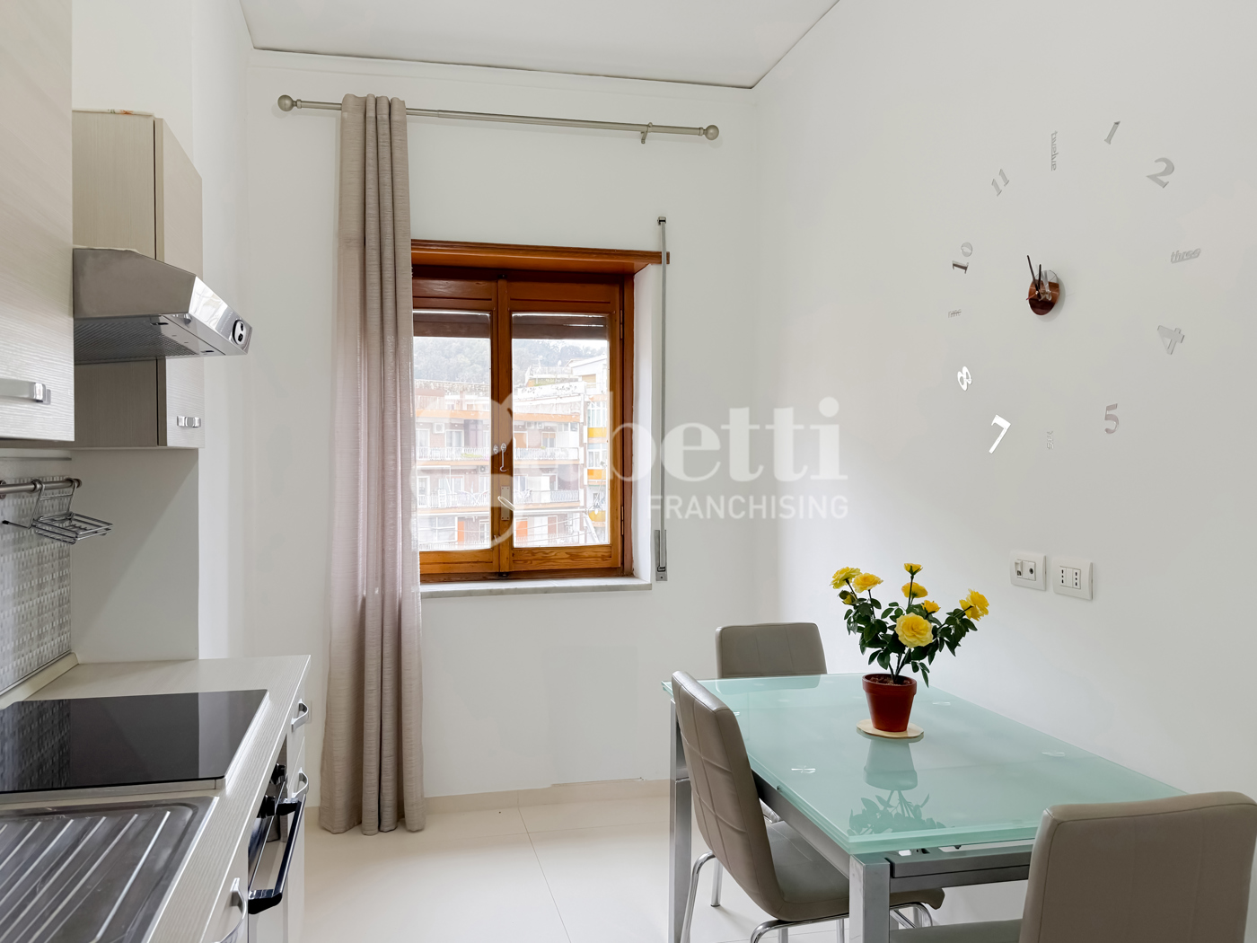 Bilocale arredato in affitto a Napoli