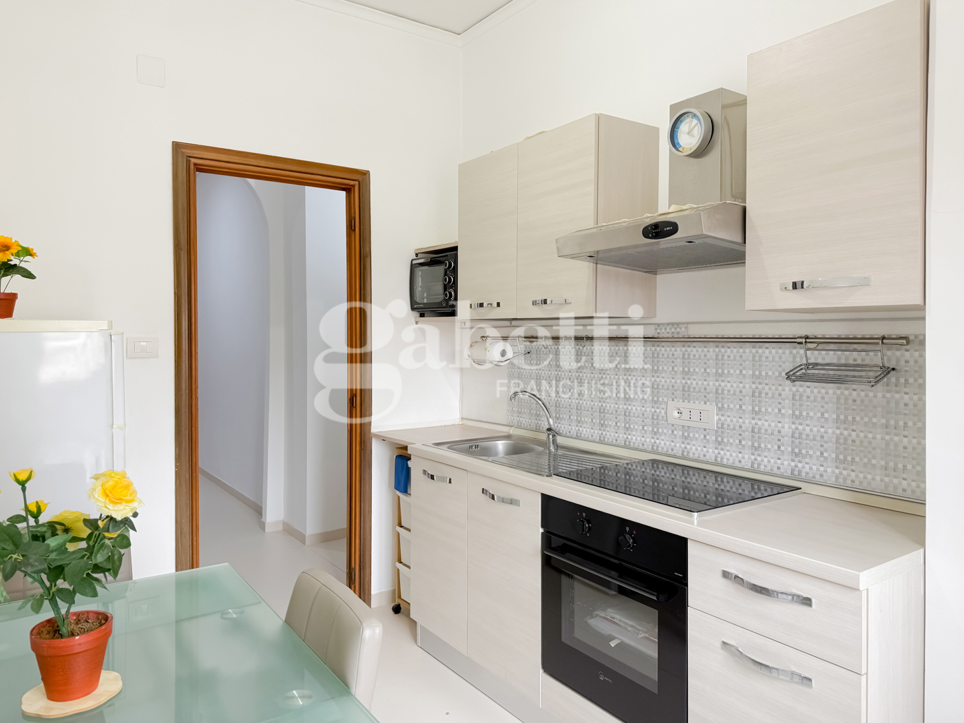 Bilocale arredato in affitto a Napoli