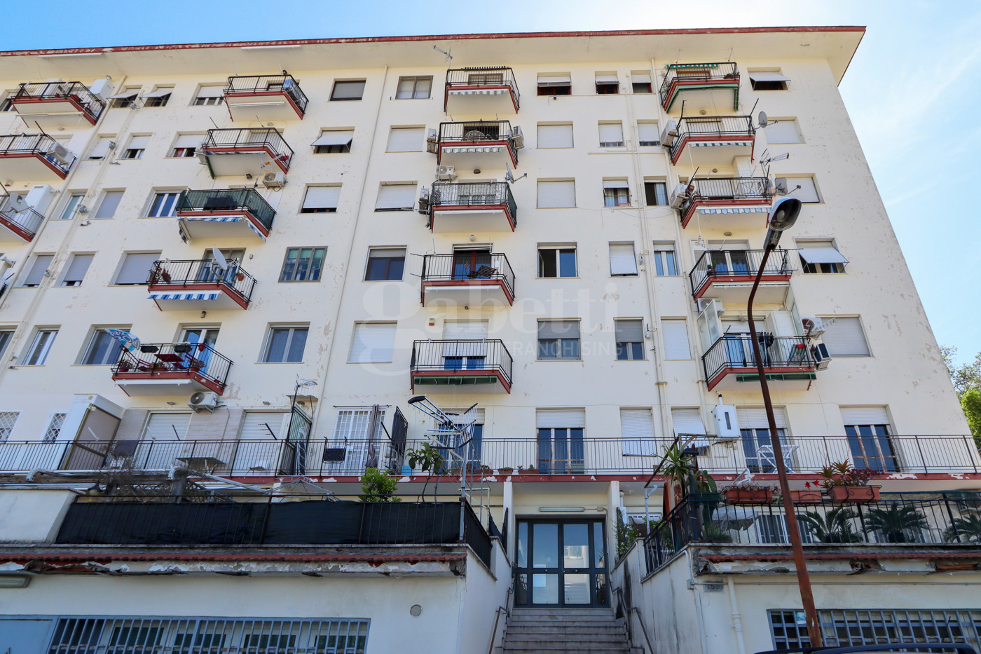 Trilocale in affitto a Napoli