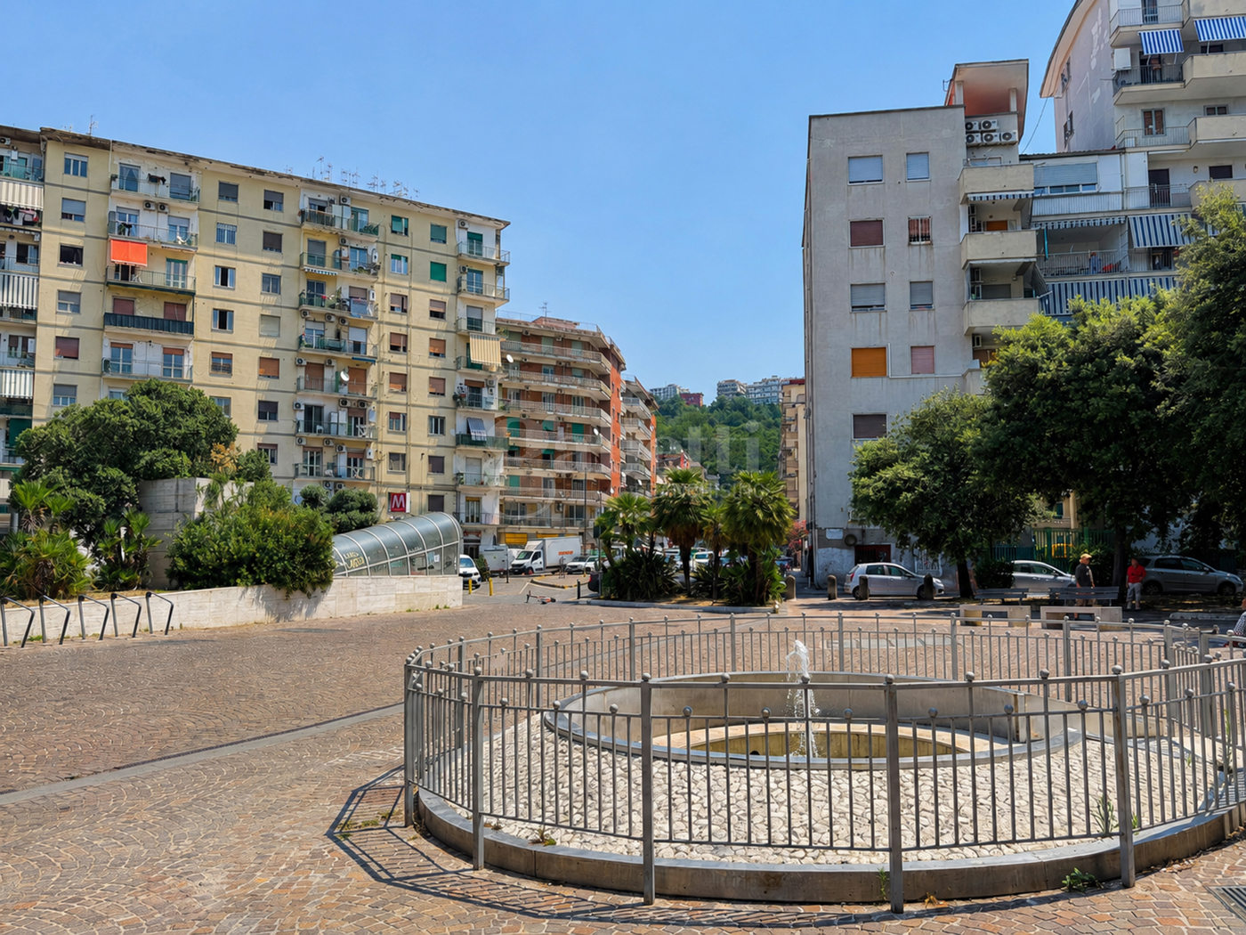 Negozio in affitto a Napoli