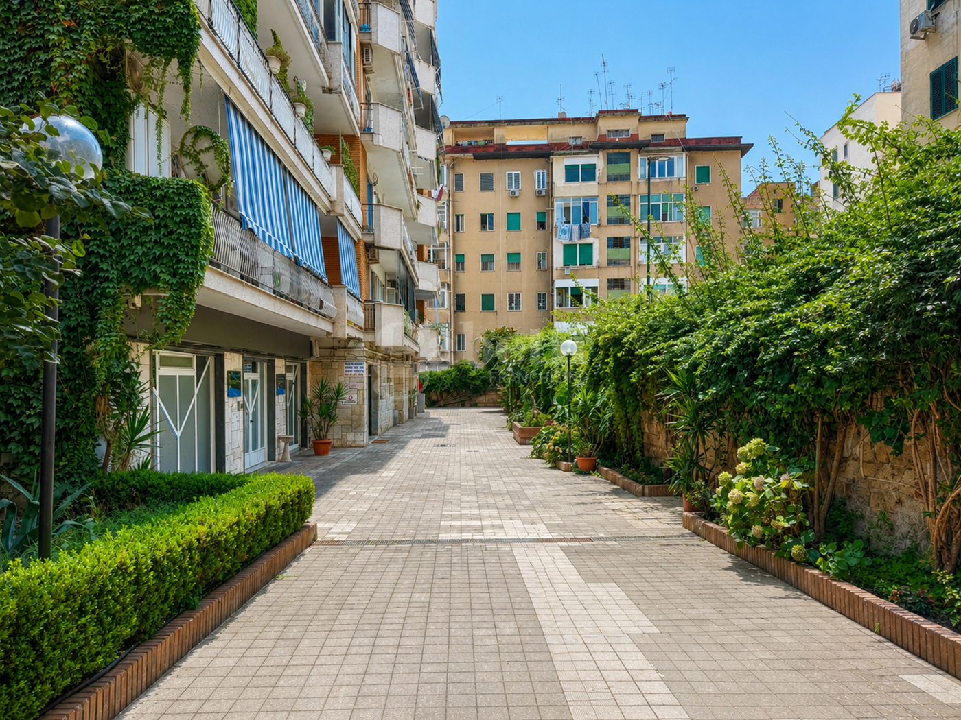 Quadrilocale in vendita a Napoli