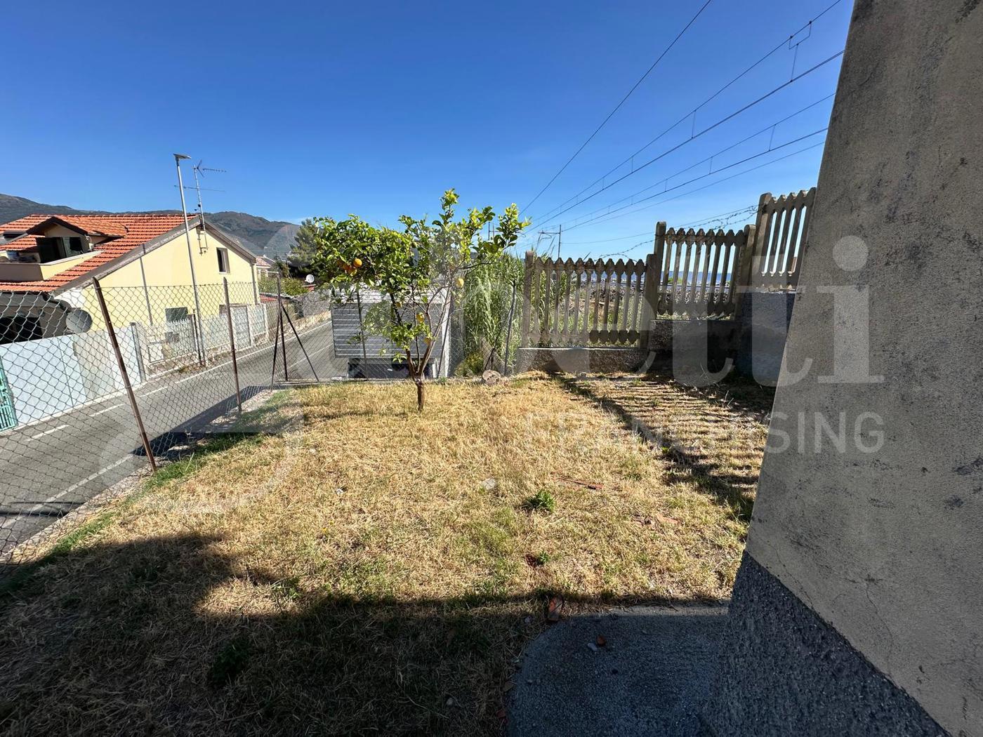 Casa indipendente in vendita a Albenga